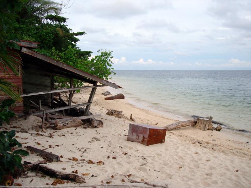 MaLaYsIa_-_PaLaU_SeLiNgAaN_(TuRtLe'S_IsLaNd)_99.jpg