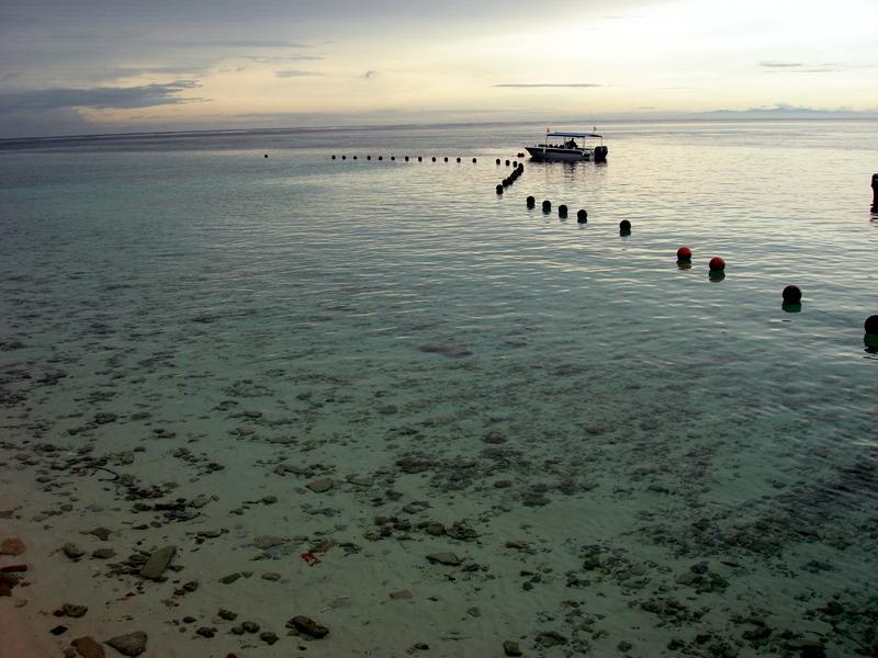 MaLaYsIa_-_PaLaU_SiPaDaN_-_PaLaU_MaBuL_24.JPG