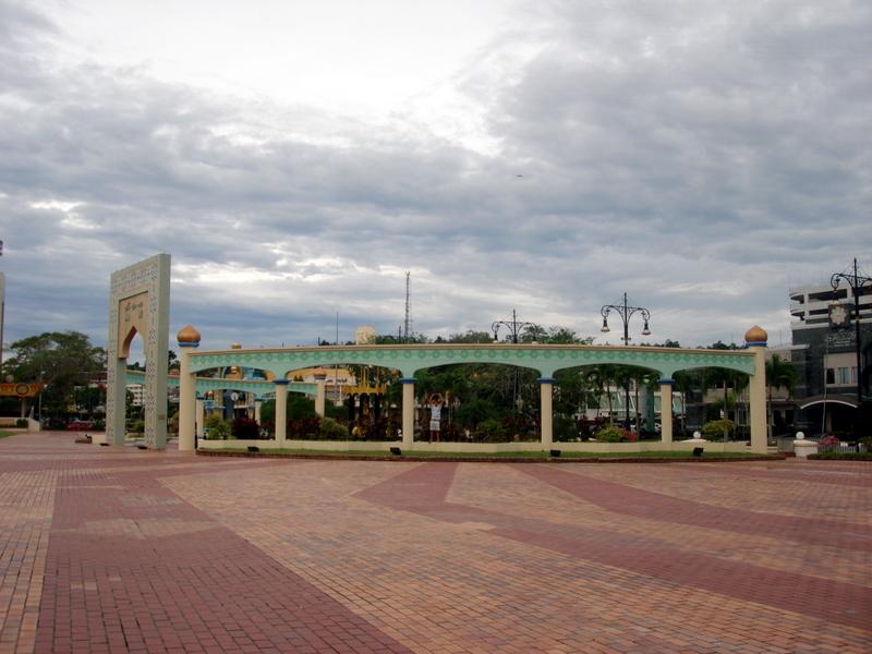 BrUnEi_DaRuSsAlAm_-_BaNdAr_SeRi_BeGaWaN_24.JPG
